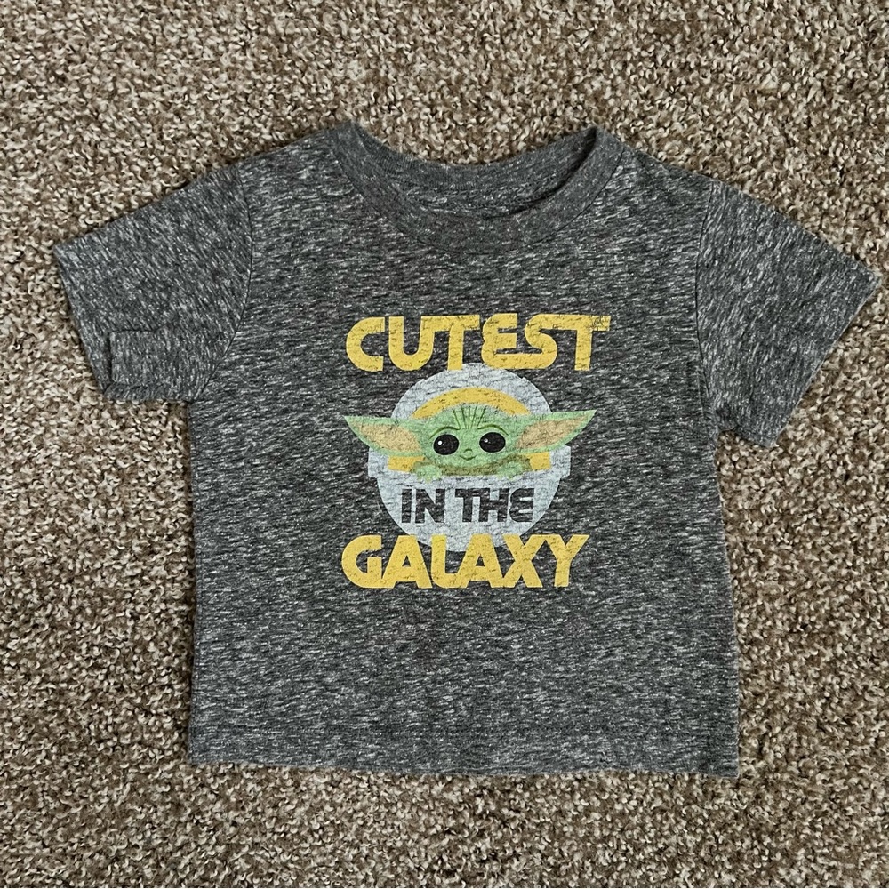 Star Wars Baby Yoda Gray & Green Short Sleeve Size 12 Months